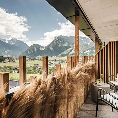 Coolnest Hotel Mayrhofen Exterior photo